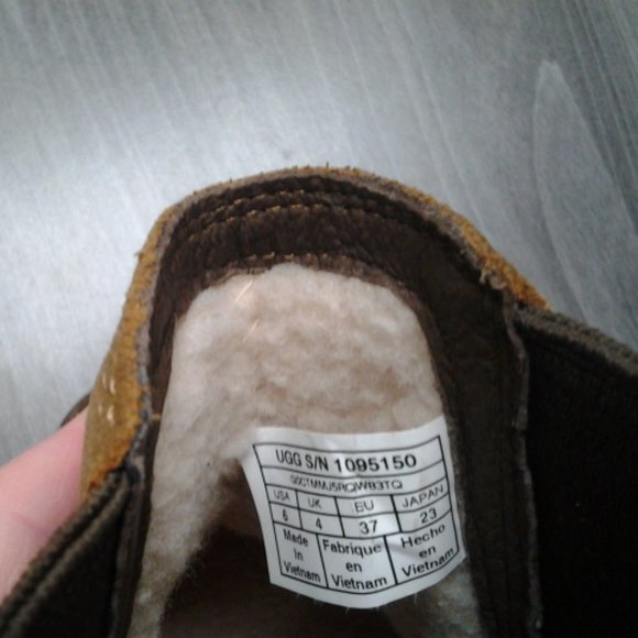 UGG Bonham II - Picture 3 of 8